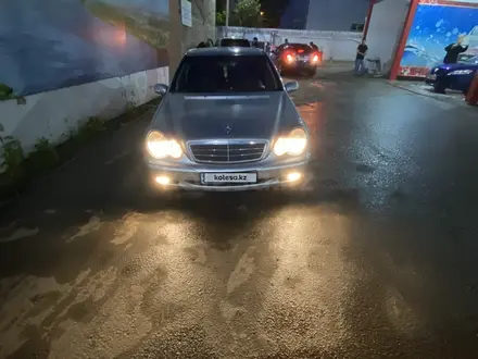 Mercedes-Benz C 200 2002 года за 4 750 000 тг. в Петропавловск