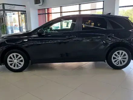 Kia Cee'd Comfort 2022 года за 10 640 000 тг. в Усть-Каменогорск – фото 2