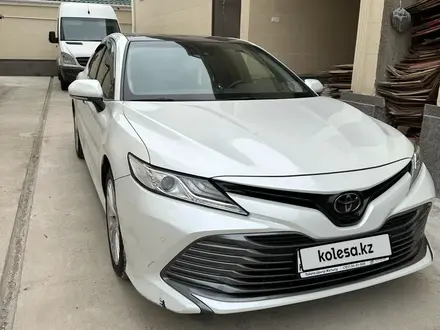 Toyota Camry 2019 года за 17 500 000 тг. в Шымкент – фото 3