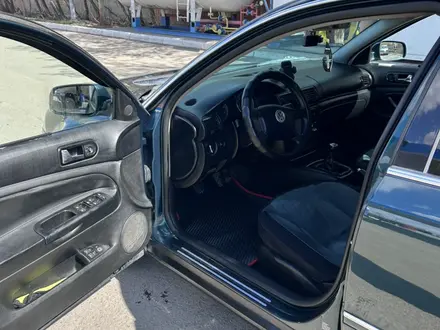 Volkswagen Passat 2001 года за 2 500 000 тг. в Астана – фото 11
