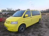 Volkswagen Transporter 2005 года за 5 000 000 тг. в Байтерек