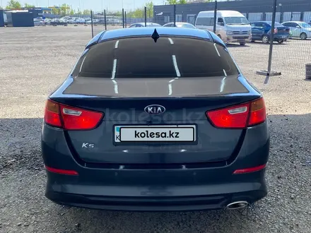 Kia K5 2014 года за 5 707 916 тг. в Астана – фото 2