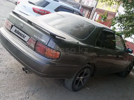 Toyota Camry 1993 года за 1 500 000 тг. в Кызылорда – фото 3