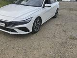 Hyundai Elantra 2024 годаfor9 050 000 тг. в Усть-Каменогорск