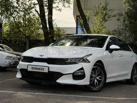 Kia K5 2021 года за 10 400 000 тг. в Алматы – фото 16