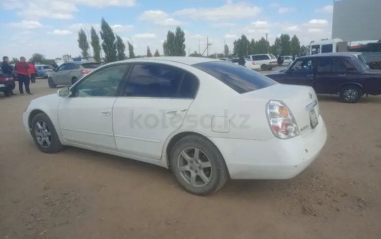 Nissan Altima 2004 годаүшін2 600 000 тг. в Актобе