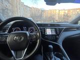 Toyota Camry 2018 года за 8 100 000 тг. в Актау – фото 5