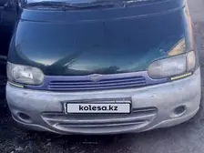 Nissan Serena, 1997