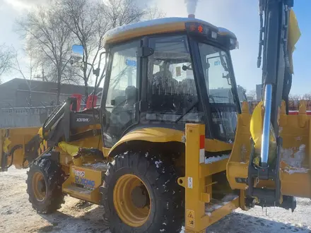 XCMG  Экскаватор-погрузчик XCMG модель XC870HK 4 Х 4 2023 года в Шымкент