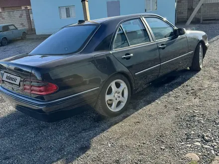 Mercedes-Benz E 320 1998 года за 4 200 000 тг. в Шымкент – фото 6