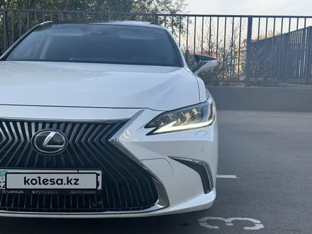 Lexus ES 250 2020 года за 24 000 000 тг. в Алматы – фото 5