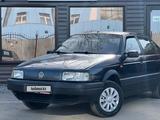 Volkswagen Passat 1993 годаүшін1 200 000 тг. в Караганда – фото 2