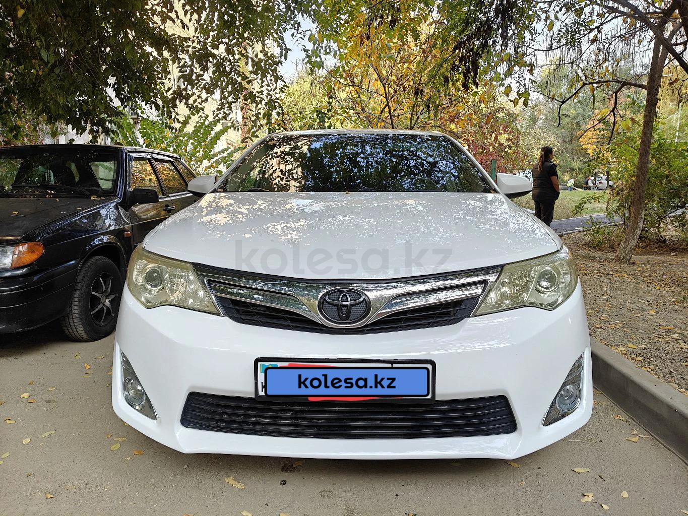 Toyota Camry 2013 г.