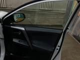 Toyota RAV4 2016 года за 11 000 000 тг. в Караганда