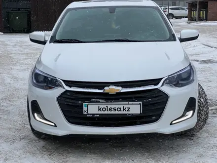 Chevrolet Onix 2023 года за 6 450 000 тг. в Астана