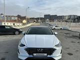 Hyundai Sonata 2022 года за 15 500 000 тг. в Актау – фото 2