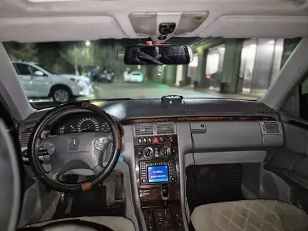 Mercedes-Benz E 280 2001 года за 4 000 000 тг. в Алматы – фото 14