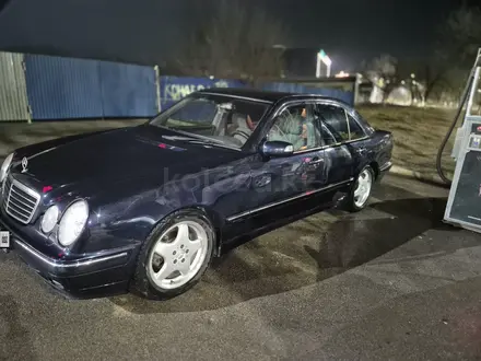 Mercedes-Benz E 280 2001 года за 4 000 000 тг. в Алматы – фото 6