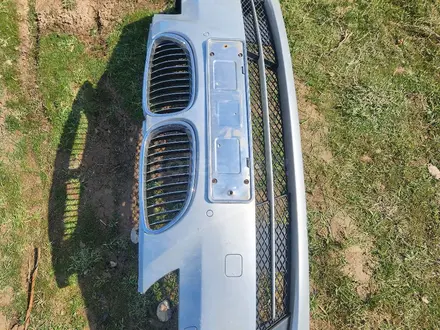 Бампер передний BMW E60 за 15 000 тг. в Шымкент