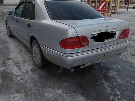 Mercedes-Benz E 230 1997 года за 2 200 000 тг. в Аягоз