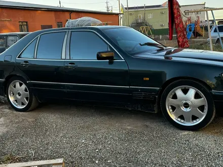 Mercedes-Benz S 320 1997 года за 4 150 000 тг. в Атырау – фото 3