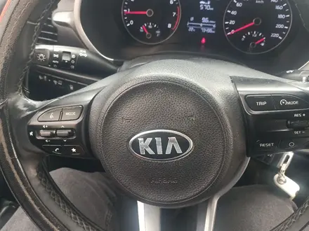 Kia Rio 2021 года за 8 000 000 тг. в Жанаозен – фото 2