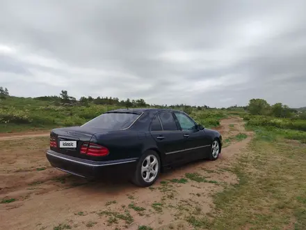 Mercedes-Benz E 280 1997 года за 2 900 000 тг. в Астана – фото 3