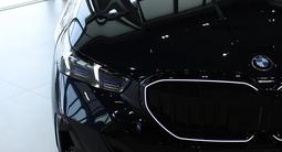 BMW 530 XDrive 2025 года за 49 900 000 тг. в Шымкент – фото 2