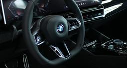 BMW 530 XDrive 2025 года за 49 900 000 тг. в Шымкент – фото 5