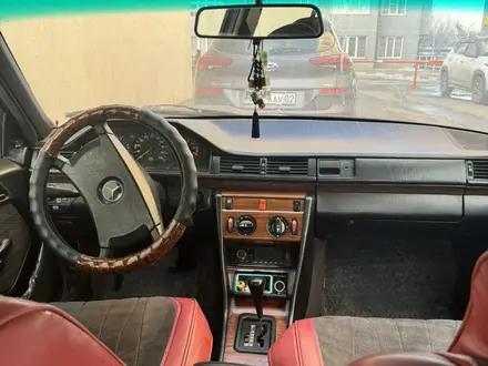 Mercedes-Benz E 230 1991 года за 1 200 000 тг. в Алматы – фото 6