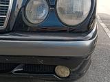 Mercedes-Benz E 250 1997 года за 2 200 000 тг. в Караганда – фото 4