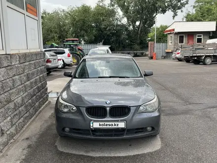 BMW 525 2004 года за 4 200 000 тг. в Алматы – фото 7