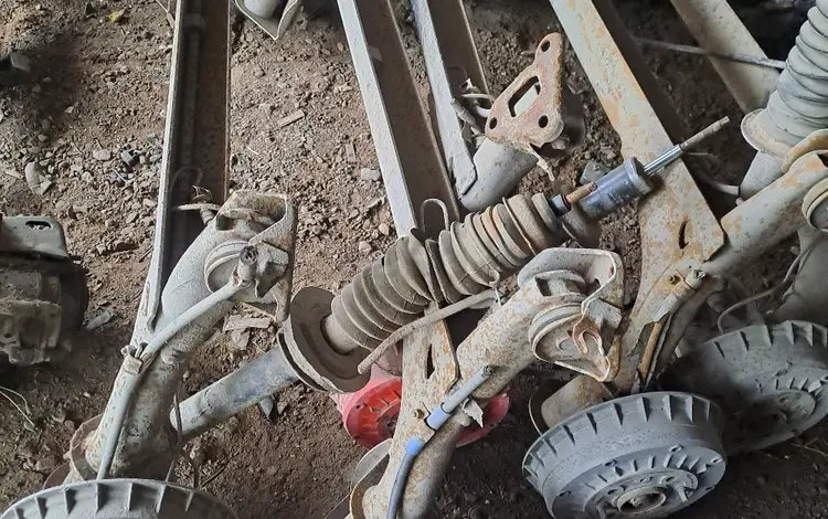 Задняя балка в сбореүшін25 000 тг. в Алматы