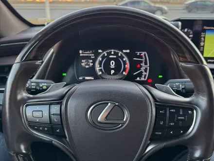 Lexus ES 250 2018 года за 25 000 000 тг. в Астана – фото 16