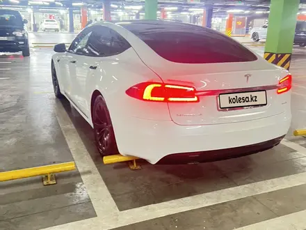 Tesla Model S 2018 года за 19 000 000 тг. в Алматы – фото 2