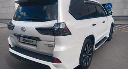 Lexus LX 570 2021 года за 55 000 000 тг. в Астана