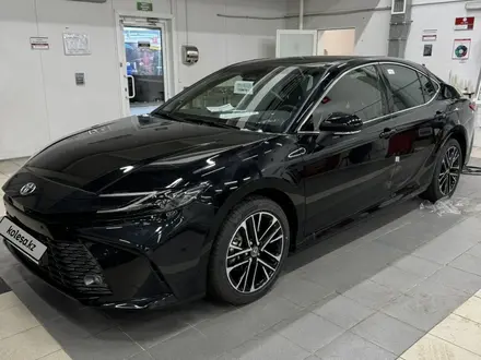 Toyota Camry 2024 года за 19 000 000 тг. в Астана