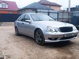 Mercedes-Benz C 220 2001 годаүшін2 000 000 тг. в Алматы – фото 2