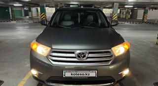Toyota Highlander 2013 года за 13 300 000 тг. в Павлодар