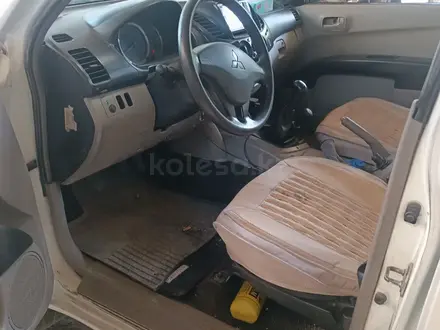 Mitsubishi L200 2006 года за 4 200 000 тг. в Алматы – фото 2