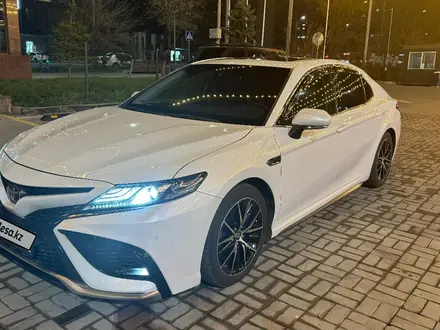 Toyota Camry 2022 года за 17 999 000 тг. в Алматы – фото 7