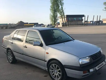 Volkswagen Vento 1993 года за 1 600 000 тг. в Алматы – фото 6