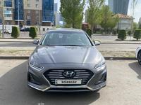 Hyundai Sonata 2019 года за 9 600 000 тг. в Астана