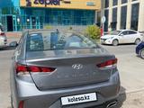 Hyundai Sonata 2019 годаүшін9 600 000 тг. в Астана – фото 4