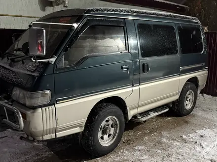 Mitsubishi Delica 1993 года за 3 500 000 тг. в Алматы