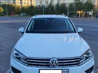 Volkswagen Touareg 2015 года за 15 500 000 тг. в Астана