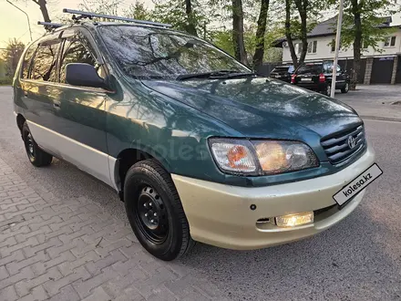 Toyota Ipsum 1996 года за 3 100 000 тг. в Алматы – фото 2