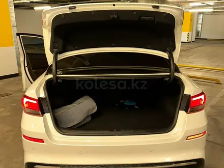 Kia K5 2019 года за 10 500 000 тг. в Алматы – фото 17