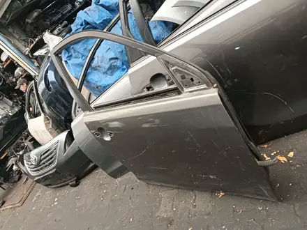 Двери Тойота матрикс за 3 000 тг. в Алматы – фото 5