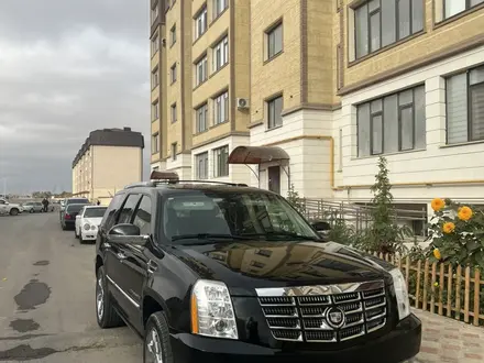 Cadillac Escalade 2008 года за 11 000 000 тг. в Жанаозен – фото 3